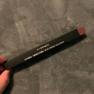 BRAND NEW: MAC Lip Pencil in shade PLUM